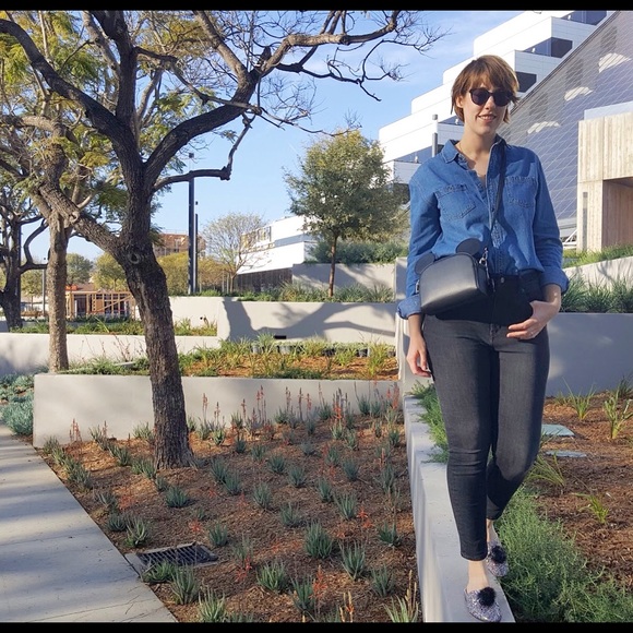 Meet your Posher, Alex - Picture 3 of 4